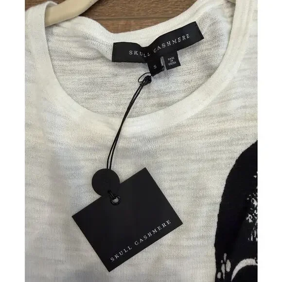 Skull Cashmere Muscle Tank with Skull Print in White size Small - Picture 4 of 9